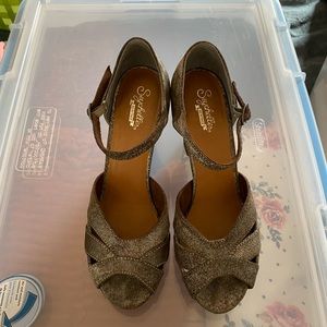Seychelles pewter platform chunky heels